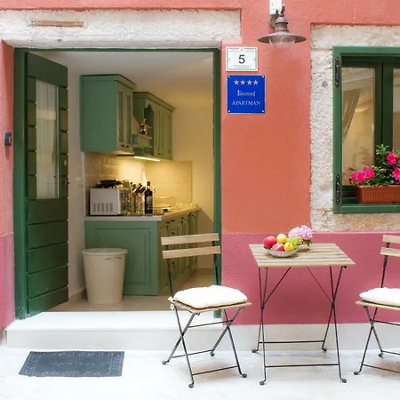 Apartment House Corte Dei Matte' *
